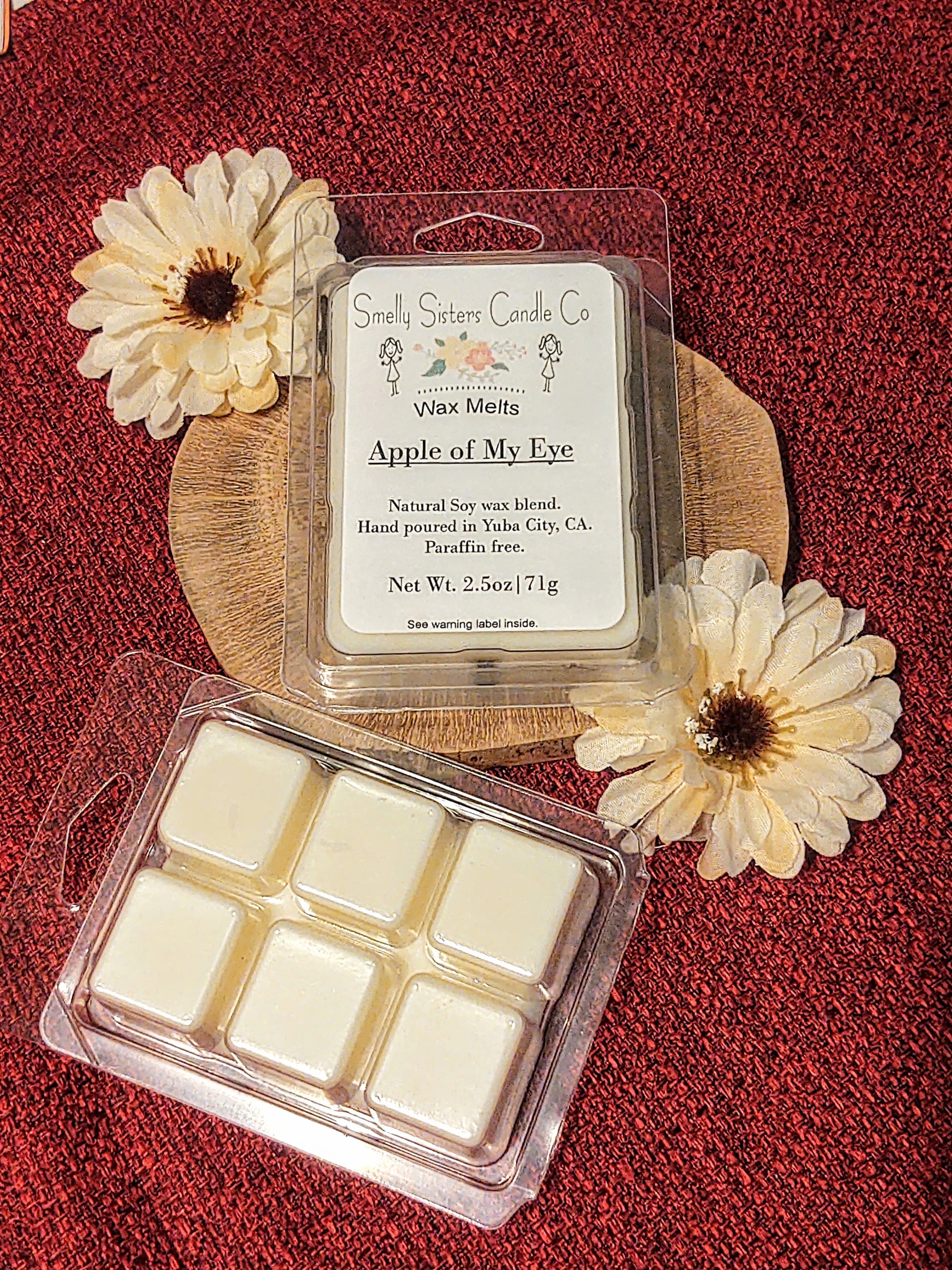 Back and front view of dye free scented wax melts.